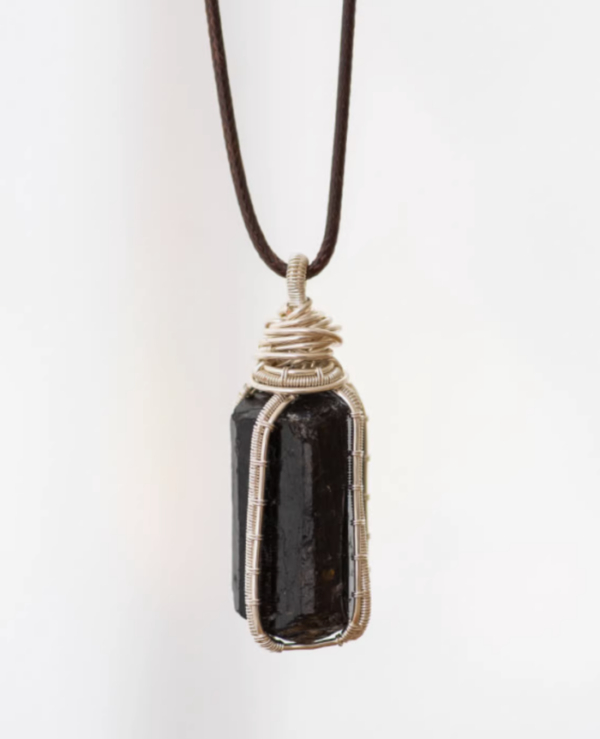 Spirit's Kiss | Siguniang Spirit Artisan Wire-Wrapped Black Tourmaline Pendant