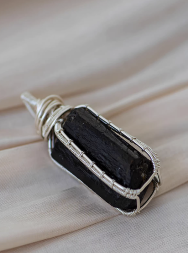 Spirit's Kiss | Siguniang Spirit Artisan Wire-Wrapped Black Tourmaline Pendant