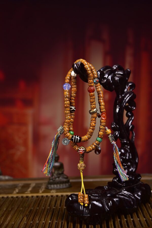 Tibetan 108 Star and Moon Bodhi Seed Mala Beads Necklace with Authentic Three-Line dZi Stone and Aged Agate